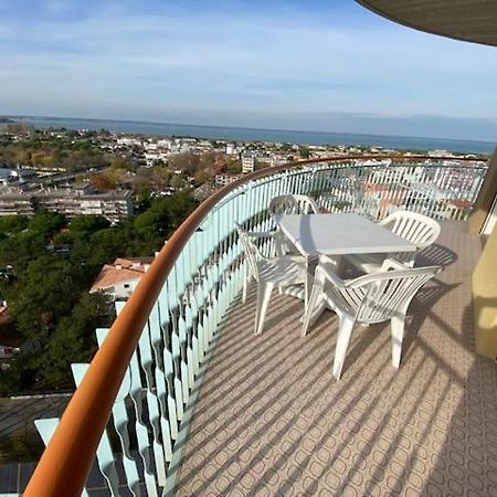 Cond Torre Leilighet Lignano Sabbiadoro Eksteriør bilde